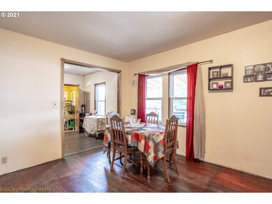 428 W 5th St, Rainier, OR 97048 - photo 7