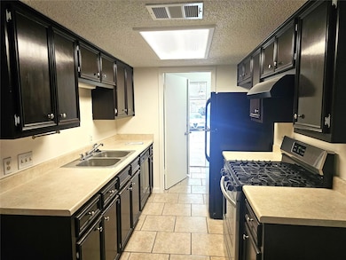 1747 Horseshoe Cir, Round Rock, TX 78681 - photo 4