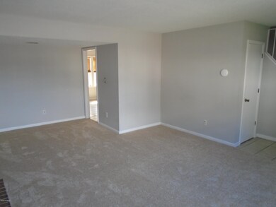 322 Myrtlewood Cir, Jacksonville, NC 28546 - photo 4