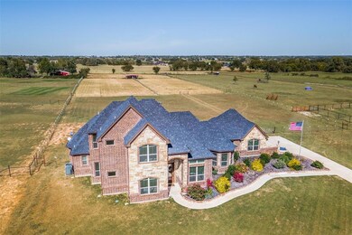 410 Lazy b Ln, Springtown, TX 76082 - photo 2