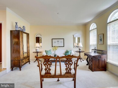 8920 Mountain Ash Dr, Springfield, VA 22153 - photo 4