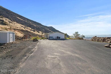 937RestHavenRd-1