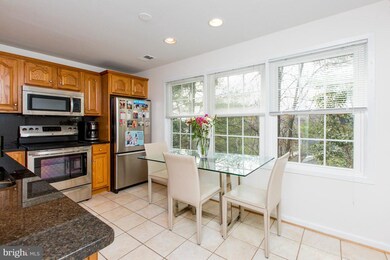 8028 Quarry Ridge Way unit 2A, Bethesda, MD 20817 - photo 5