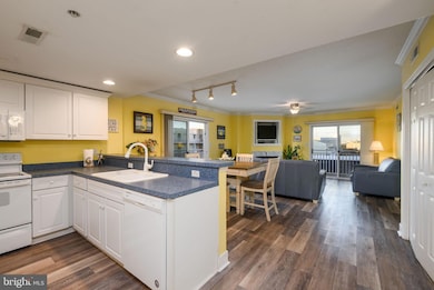 5405 Coastal - Sunset Bay unit 406, Ocean City, MD 21842 - photo 3