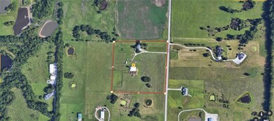 404 S Prairie Ln, Raymore, MO 64083 - photo 2