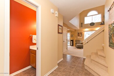 003 foyer - IMG_0238