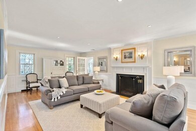 189 Cliff Rd, Wellesley Hills, MA 02481 - photo 4
