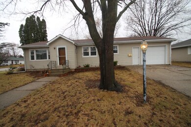 2218 S Terrace St, Janesville, WI 53546 - photo 2