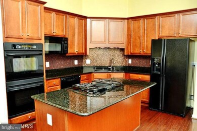 22024 Avonworth Square, Broadlands, VA 20148 - photo 3