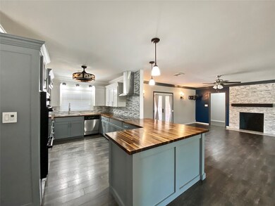 617 6th St, Bay City, TX 77414 - photo 7