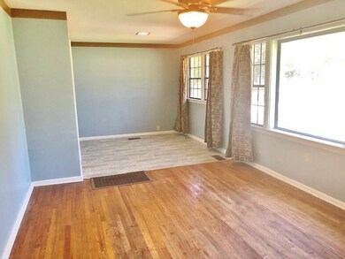 502 Hillcrest Ave, McComb, MS 39648 - photo 2