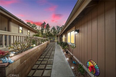 29887 Circle r Creek Ln, Escondido, CA 92026 - photo 5