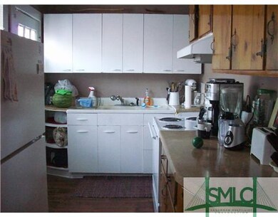 Kitchen. Kitchen Unit 3B