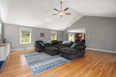 79 Watson St, Nashua, NH 03064 - photo 7