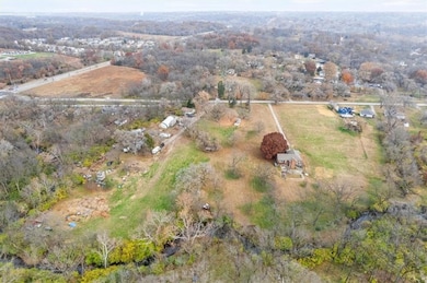 6676 NW Waukomis Dr, Kansas City, MO 64151 - photo 7