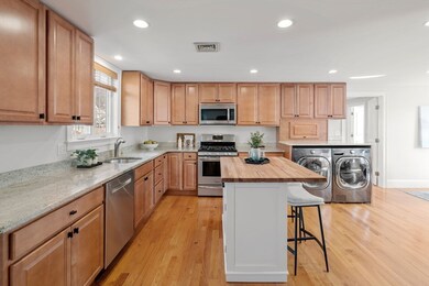 153 Summer St unit 153, Watertown, MA 02472 - photo 5