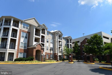 12900 Centre Park Cir unit 103, Herndon, VA 20171 - photo 2