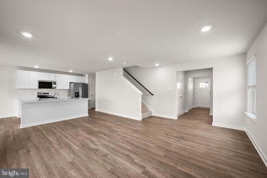 313 Eclipse St, Charles Town, WV 25414 - photo 5