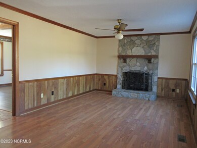 109 Cardiff Ct, Jacksonville, NC 28546 - photo 7