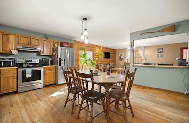 555 Wells Fork Rd, Viper, KY 41774 - photo 6