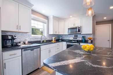 8 Champagne Ln, Lisbon, ME 04250 - photo 4