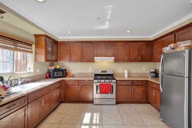 1566 E 117th St, Los Angeles, CA 90059 - photo 7