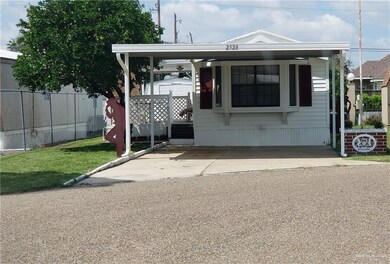 2528 Bobolink Cir W, Palmview, TX 78572 - photo 2
