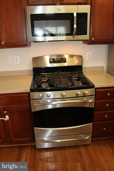 11207 Wortham Crest Cir unit 61, Manassas, VA 20109 - photo 7