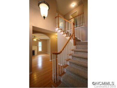 81 Forest Lake Dr, Asheville, NC 28803 - photo 6