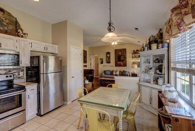 2215 Splitbrook Ct Wilmington-large-015-