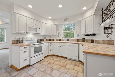 22068 McMurray Shore Dr, Mount Vernon, WA 98274 - photo 7