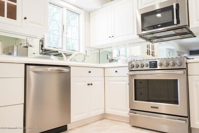 16 Magnolia Dr, Spring Lake, NJ 07762 - photo 6