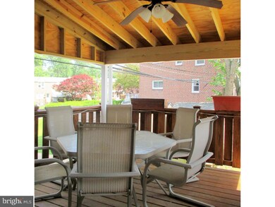 105 Stratford Rd, Glenolden, PA 19036 - photo 2