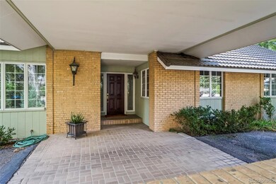 Porte-Cochère (covered front entrance)