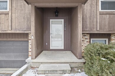 10_2150 front door