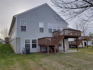6967 Crown Ct, Macungie, PA 18062 - photo 2