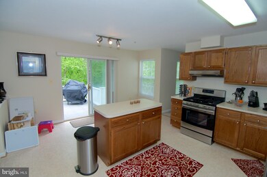 13409 Trumpeter Swan Ct, Upper Marlboro, MD 20774 - photo 6