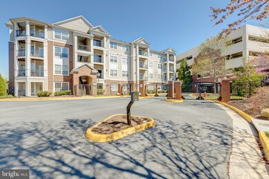 12900 Centre Park Cir unit 305, Herndon, VA 20171 - photo 3