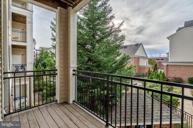 12956 Centre Park Cir unit 210, Herndon, VA 20171 - photo 2