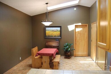 1463 SE Wilson Ave, Bend, OR 97702 - photo 4