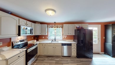11 Valley View Cir, Rutland, MA 01543 - photo 4