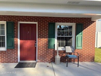 1914 Trent Blvd unit 7, New Bern, NC 28560 - photo 2