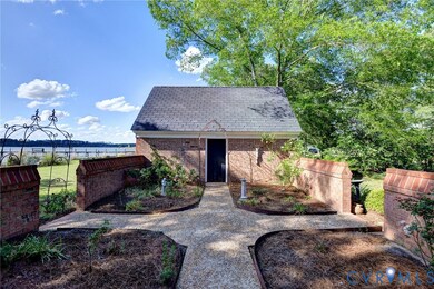 6454 Carmines Island Ln, Hayes, VA 23072 - photo 6