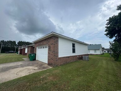 1008 Tori Ln, Beebe, AR 72012 - photo 2