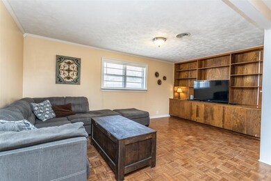 1721 Morningside Dr, Gainesville, TX 76240 - photo 4