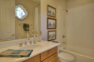 HEp Casita Bath