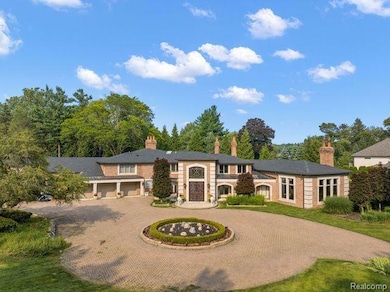 362 Keswick Rd, Bloomfield Hills, MI 48304 - photo 2