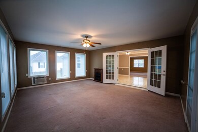 676 Indian Springs Cir, Manchester, TN 37355 - photo 2