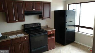 18504 Mateny Rd, Germantown, MD 20874 - photo 3