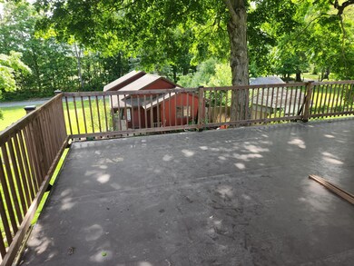 225 Lilac Ln, Walkerton, IN 46574 - photo 2